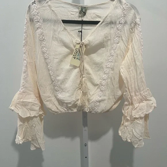 Cream Lace Trim Blouse - Jaded Gypsy - Picture 2 of 4